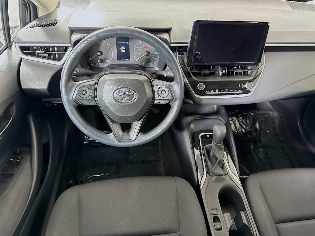 Certified 2025 Toyota Corolla LE FWD image 4