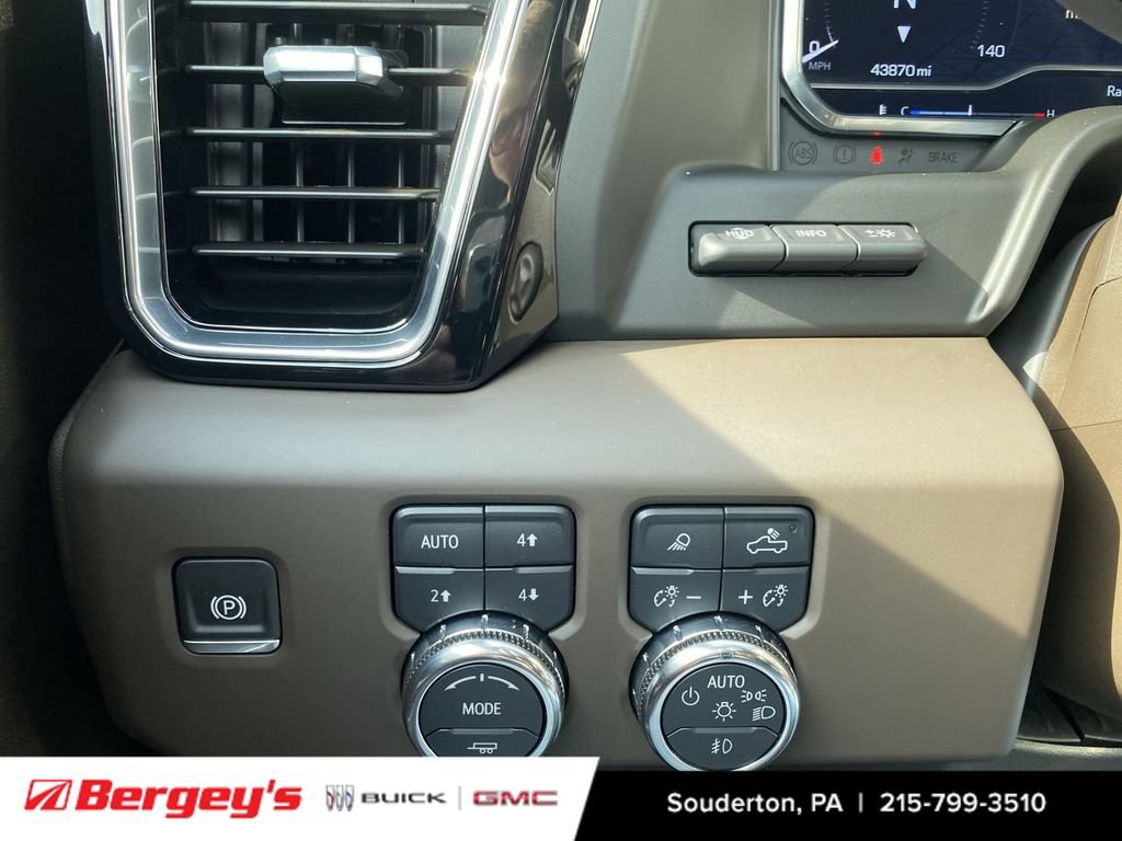 Certified 2025 GMC Sierra 1500 Denali w/ Denali Reserve Package AWD/4WD image 21