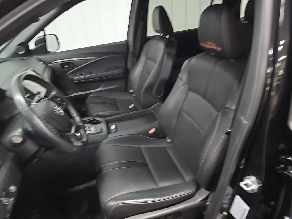 Used 2023 Honda Passport TrailSport image 30