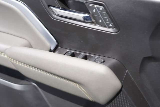 Used 2024 Chevrolet Colorado ZR2 w/ ZR2 Bison Edition AWD/4WD image 28