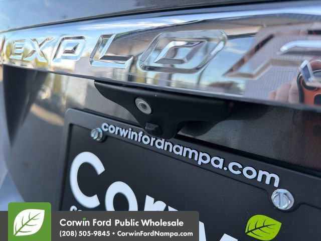 Used 2016 Ford Explorer Limited w/ Equipment Group 301A AWD/4WD image 11