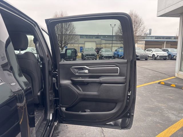 Used 2024 RAM 1500 Big Horn image 33