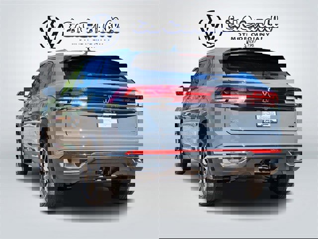 New 2026 Volkswagen Atlas Cross Sport SEL image 5