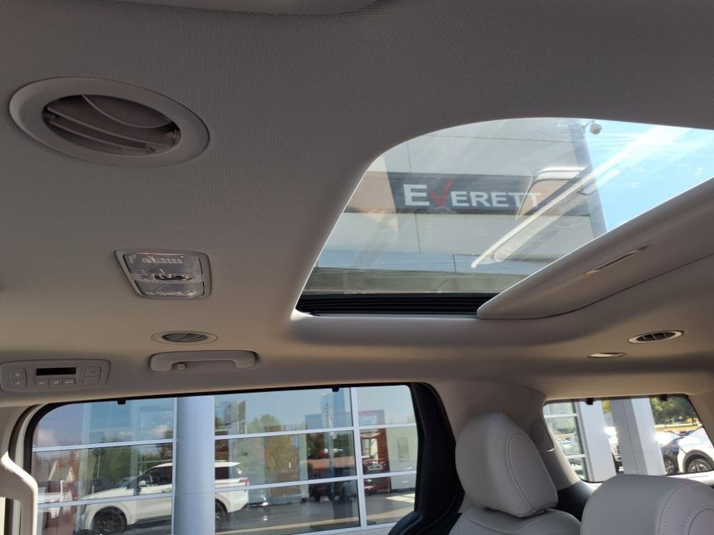 New 2026 Kia Carnival SX image 13