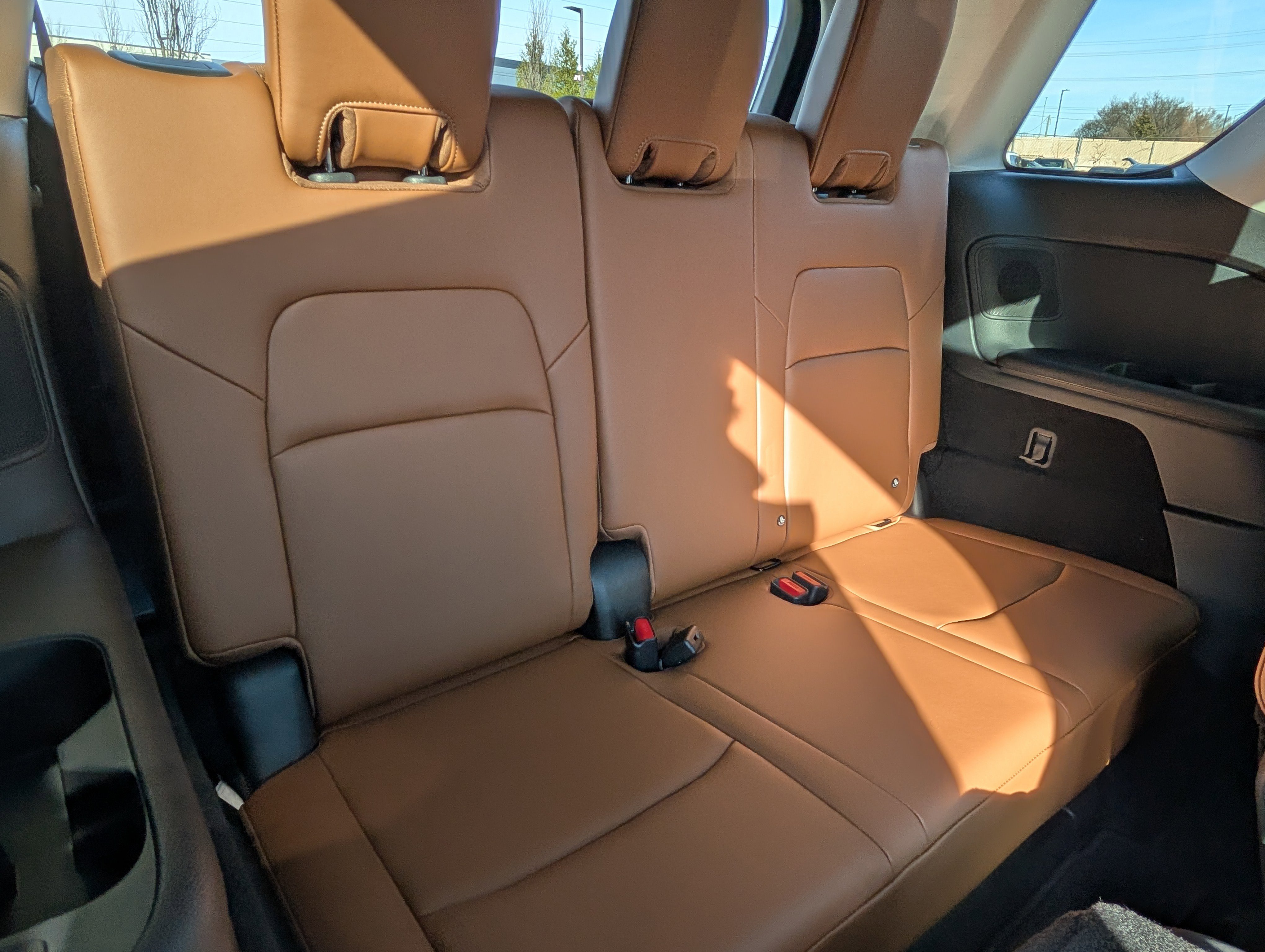 Used 2025 Nissan Pathfinder Platinum image 13