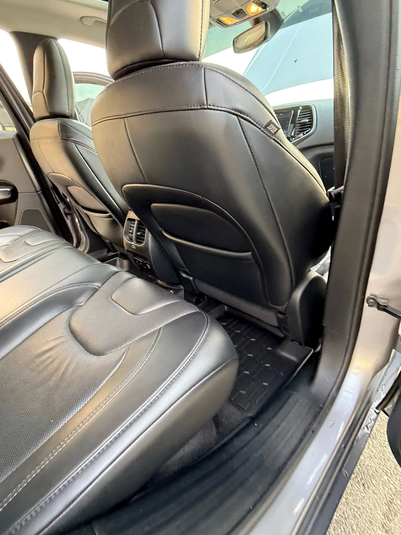 Used 2020 Jeep Cherokee Limited AWD/4WD image 34