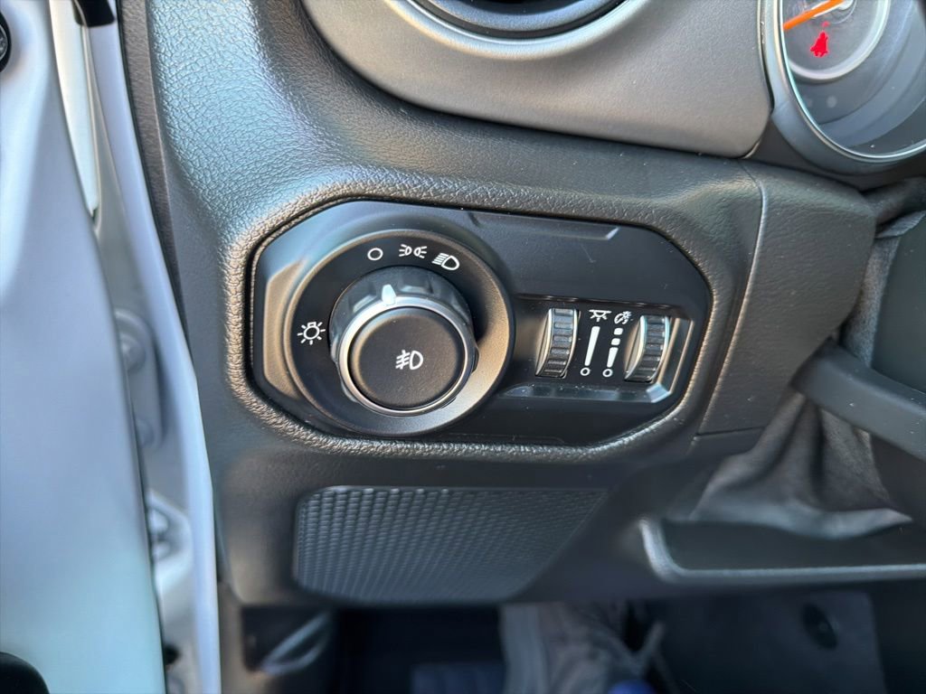 Used 2021 Jeep Wrangler Sport AWD/4WD image 20