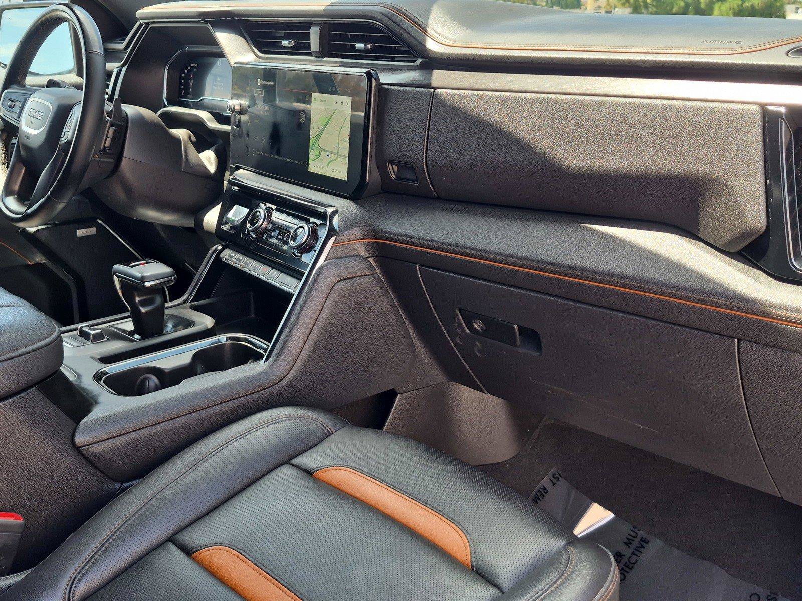 Used 2025 GMC Sierra 1500 AT4 AWD/4WD image 11
