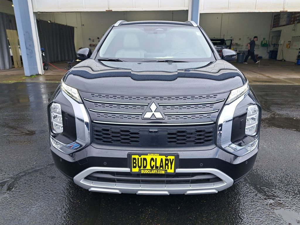 Used 2023 Mitsubishi Outlander SEL 40th Anniversary AWD/4WD image 8