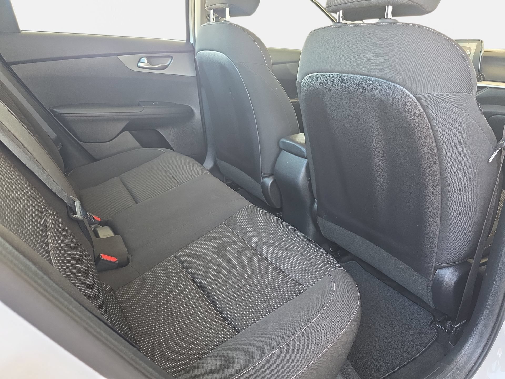 Used 2020 Kia Forte LXS FWD image 11