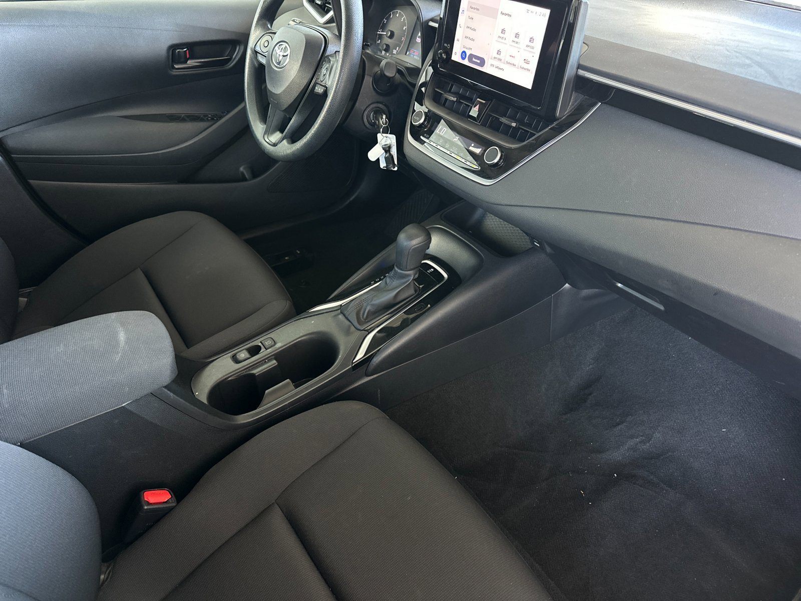 Used 2024 Toyota Corolla LE image 14