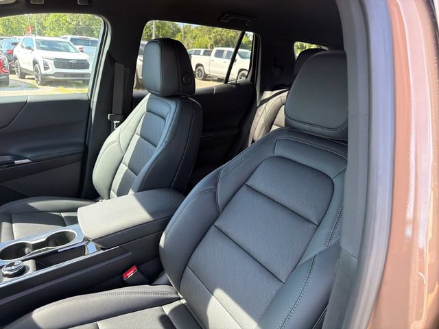New 2027 Chevrolet Equinox LT w/ Convenience Package II FWD image 20