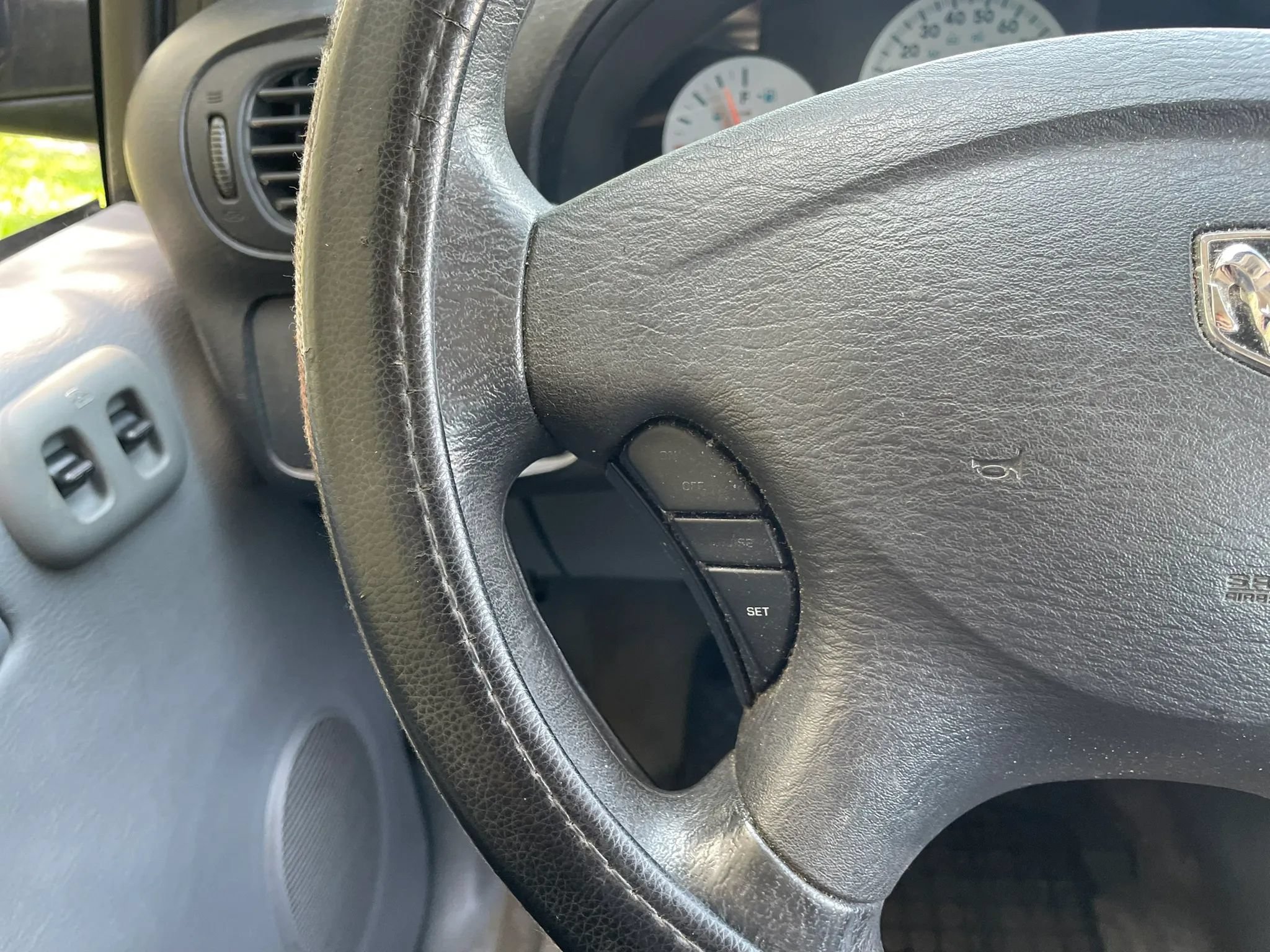 Used 2005 Dodge Caravan SE w/ Popular Equipment Group FWD image 11
