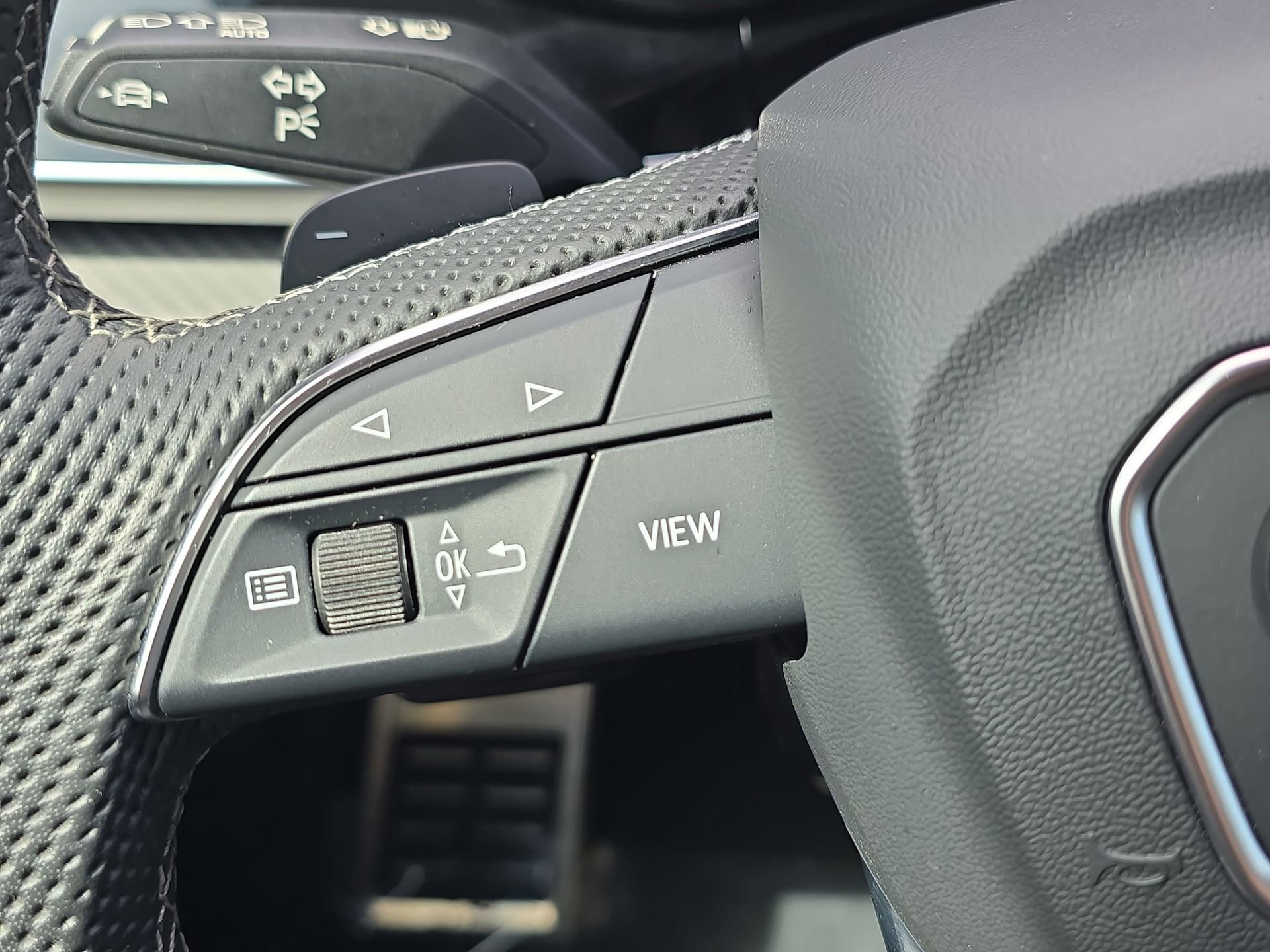 Used 2024 Audi SQ8 Premium Plus AWD/4WD image 17