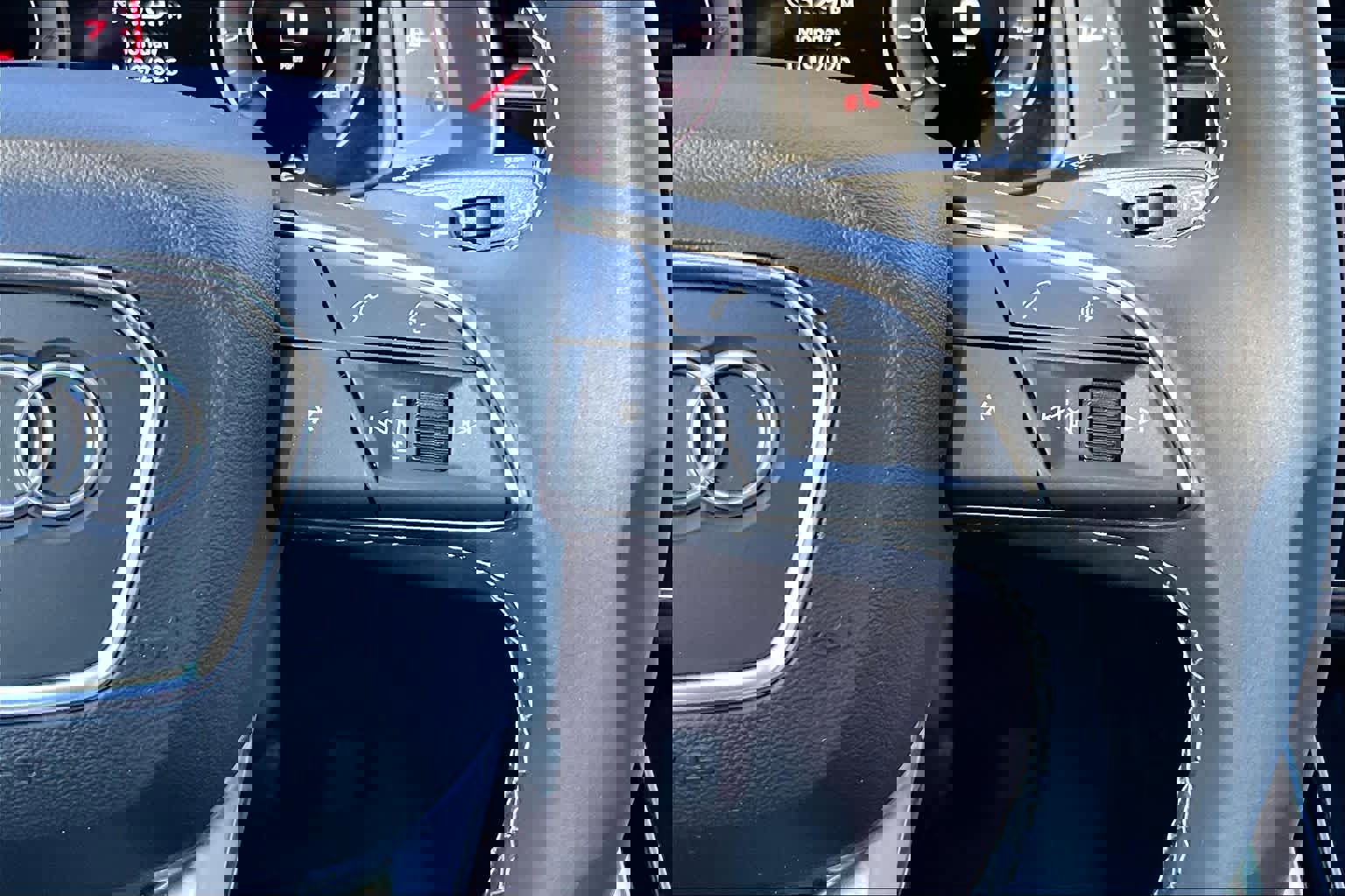 Used 2025 Audi Q8 Premium Plus image 22