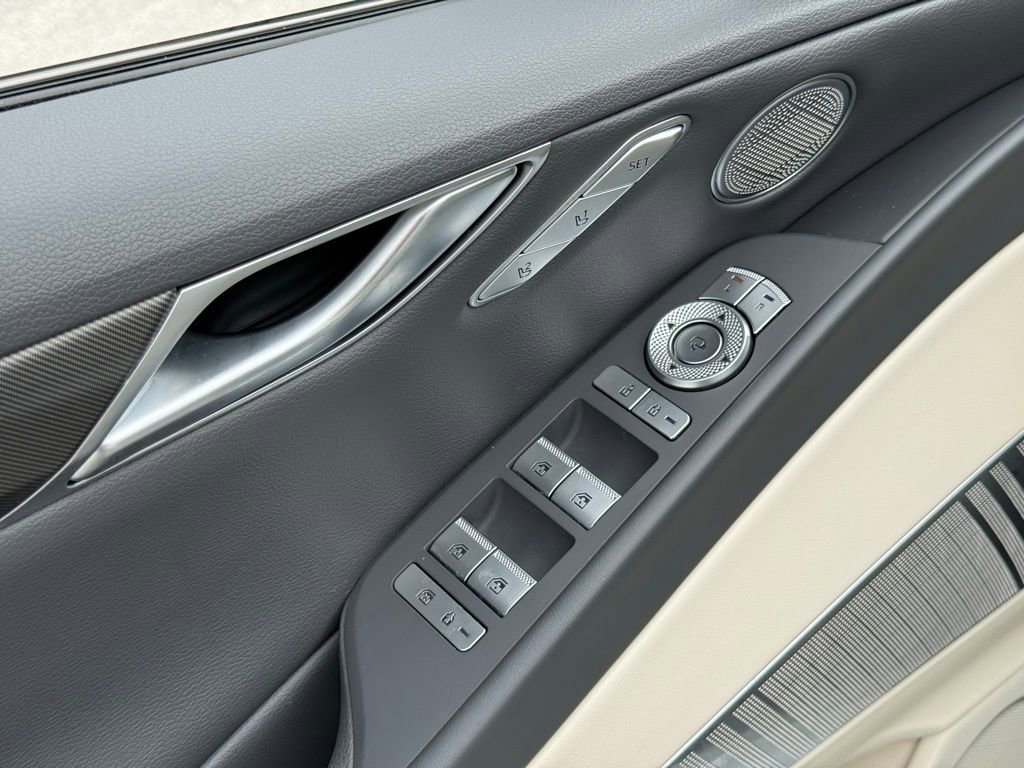 Used 2022 Genesis G80 3.5T Sport image 26