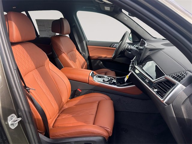 New 2026 BMW X5 xDrive40i w/ M Sport Package image 15