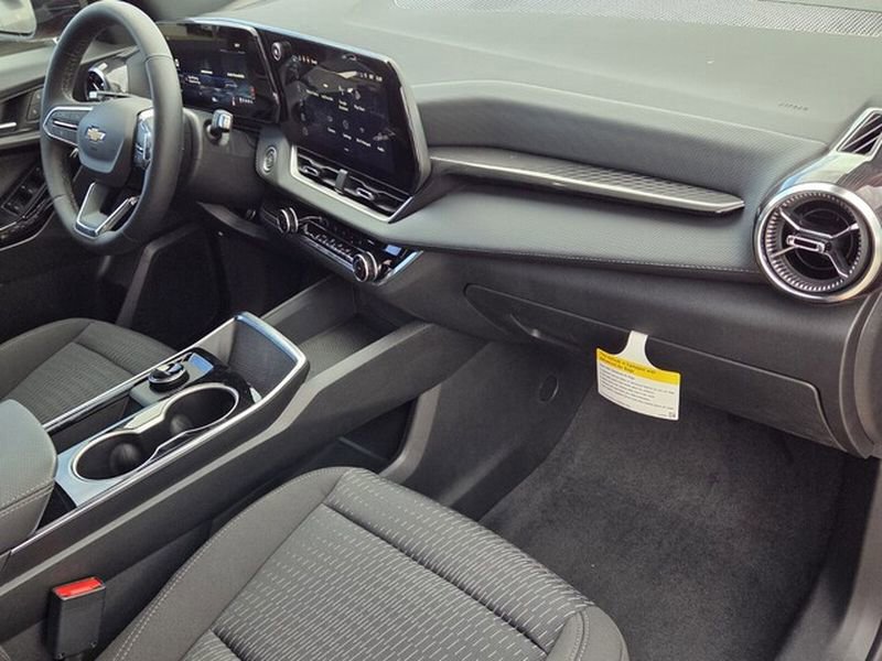 New 2026 Chevrolet Equinox LT image 14