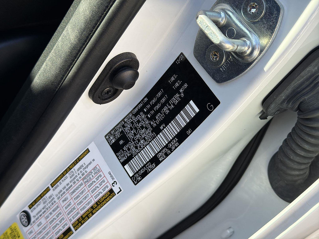 Used 2024 Toyota 4Runner TRD Off-Road Premium w/ Off Road Premium Plus Package AWD/4WD image 35