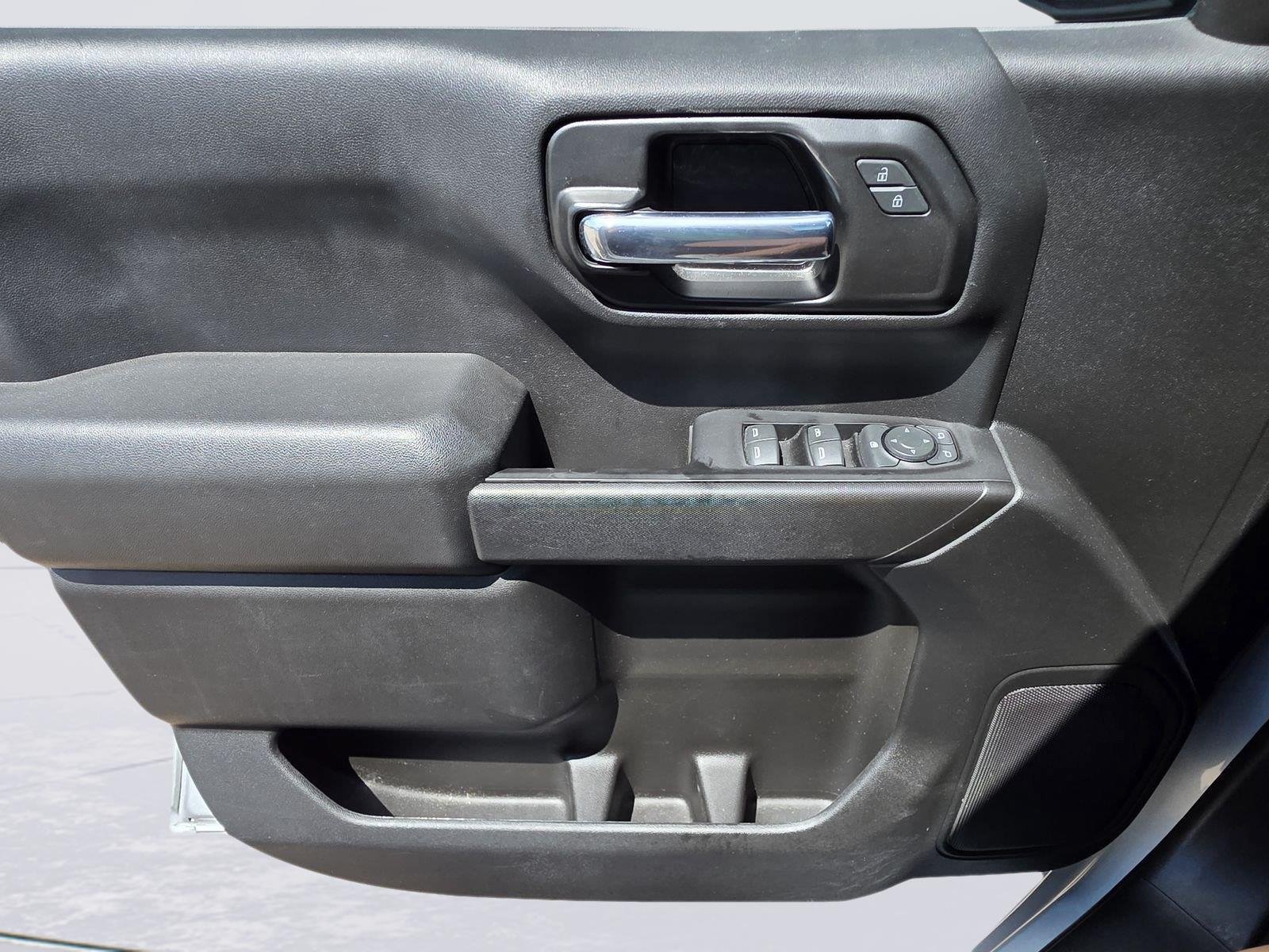 Used 2022 Chevrolet Silverado 1500 Custom AWD/4WD image 17