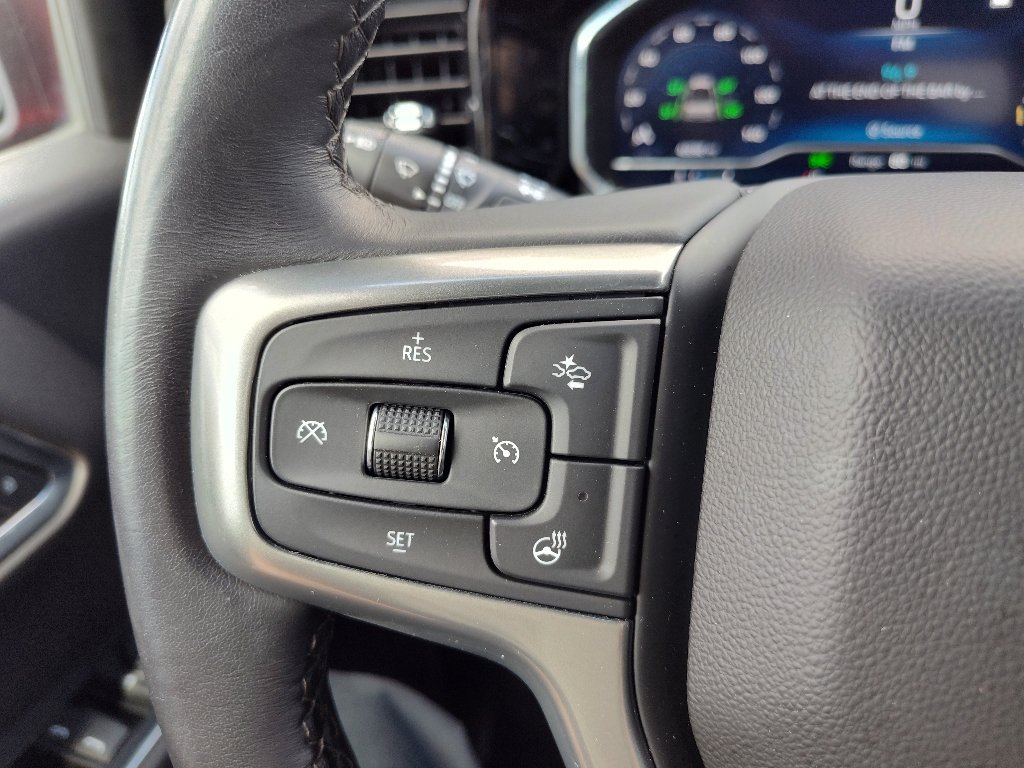 Used 2022 Chevrolet Silverado 1500 LT AWD/4WD image 16