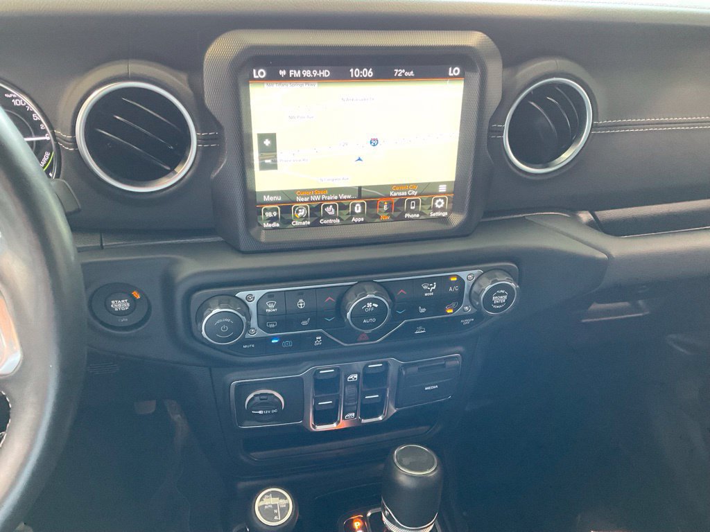 Used 2023 Jeep Wrangler Unlimited Sahara w/ Cold Weather Group AWD/4WD image 14