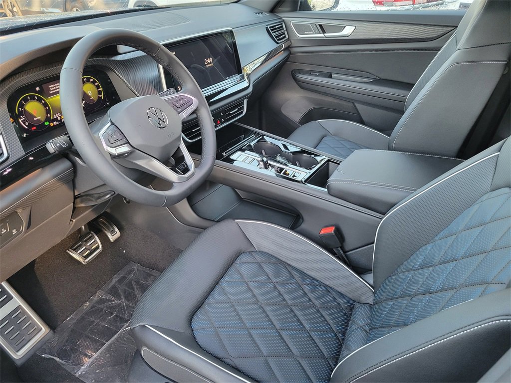 New 2026 Volkswagen Atlas Cross Sport SEL Premium R-Line image 7