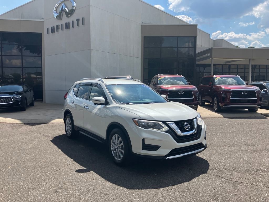 Used 2017 Nissan Rogue SV w/ SV Premium Package