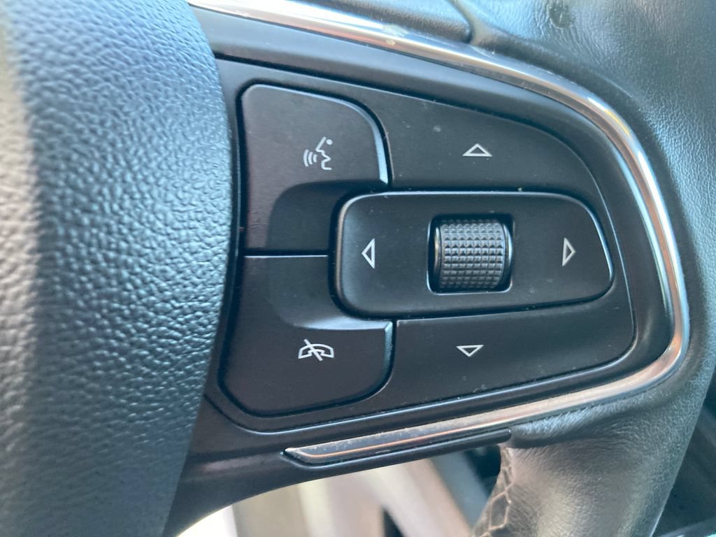 Used 2021 Buick Envision Preferred AWD/4WD image 41