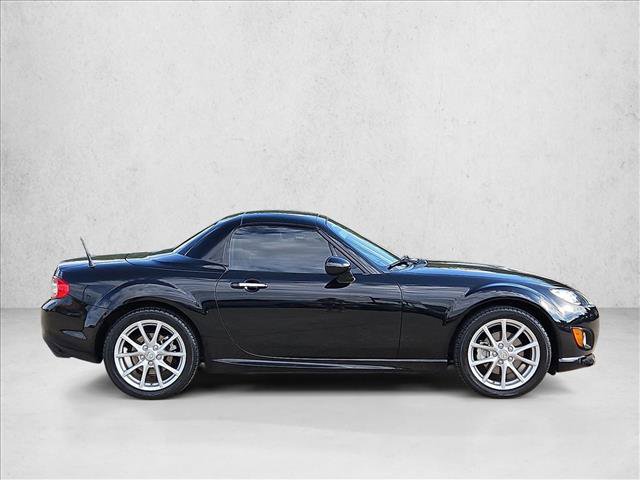 Used 2010 MAZDA MX-5 Miata Grand Touring w/ Premium Pkg RWD image 4