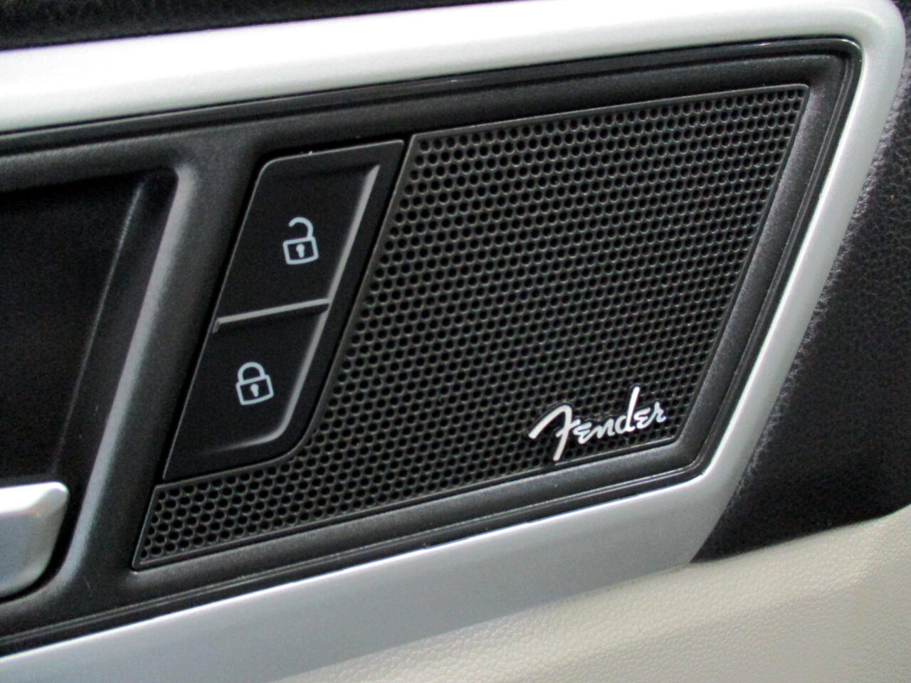 Used 2021 Volkswagen Atlas SEL Premium image 21