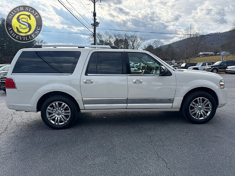 Used 2008 Lincoln Navigator L 4WD image 7