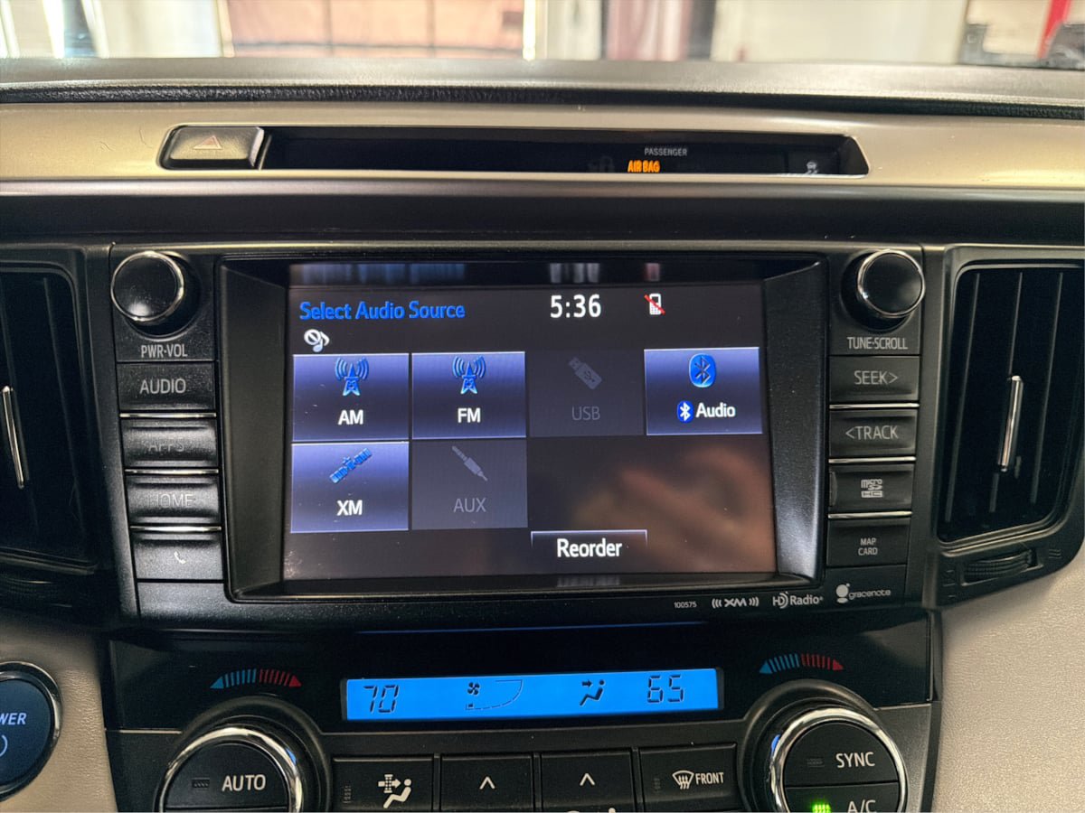 Used 2016 Toyota RAV4 Limited AWD/4WD image 18