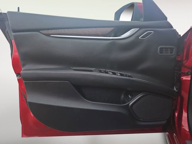 Used 2015 Maserati Ghibli S Q4 image 16