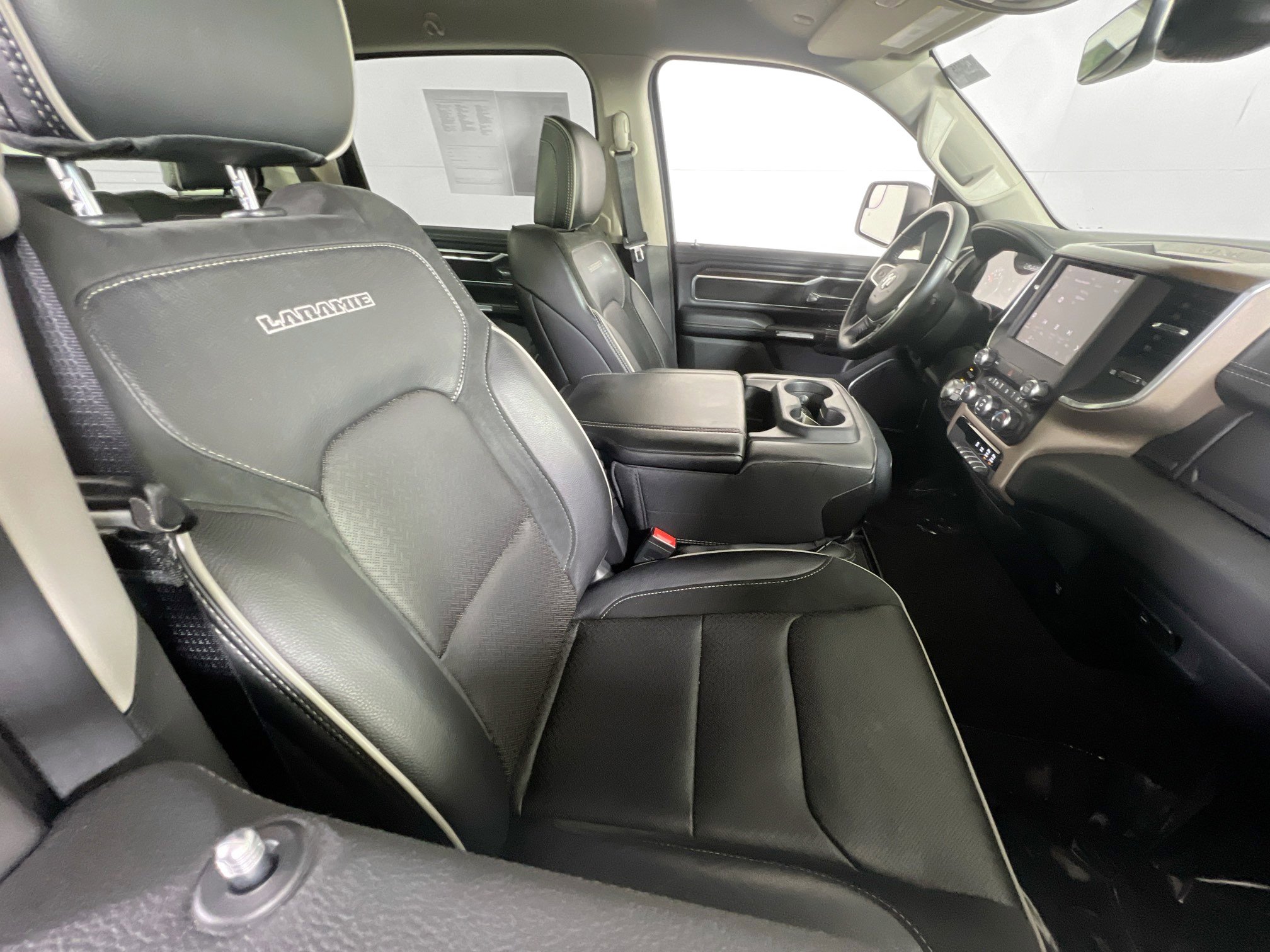 Used 2022 RAM 1500 Laramie AWD/4WD image 26