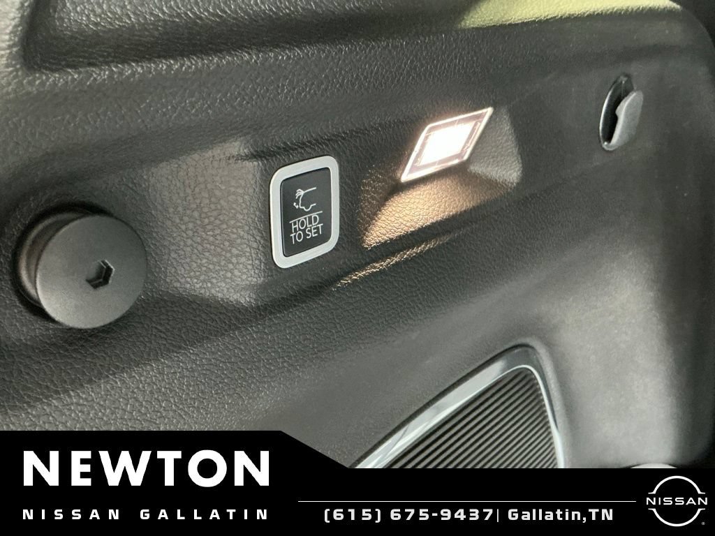 Used 2024 Jeep Grand Cherokee L Limited AWD/4WD image 20