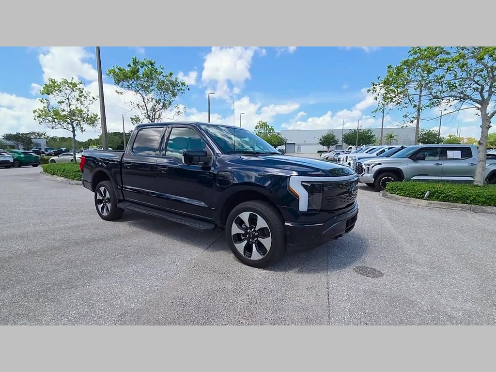 Used 2023 Ford F150 Lightning Platinum AWD/4WD image 34