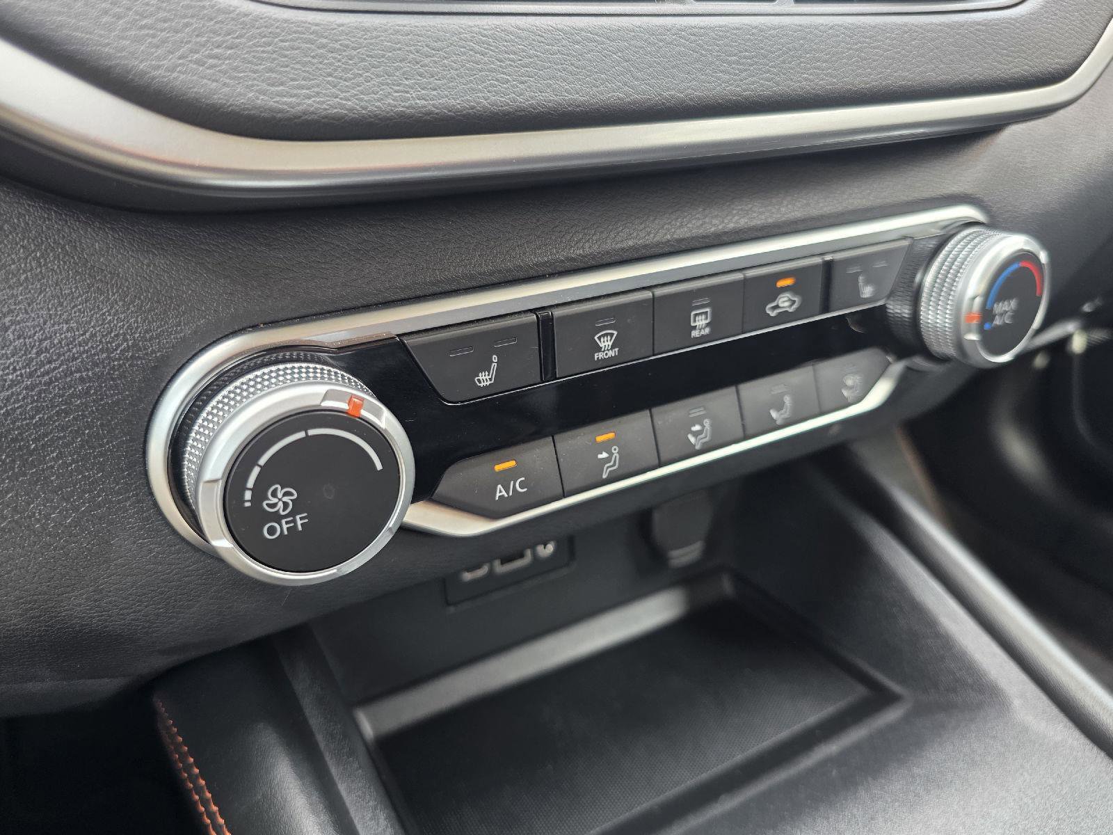 Used 2021 Nissan Altima 2.5 SR w/ SR Premium Package image 17