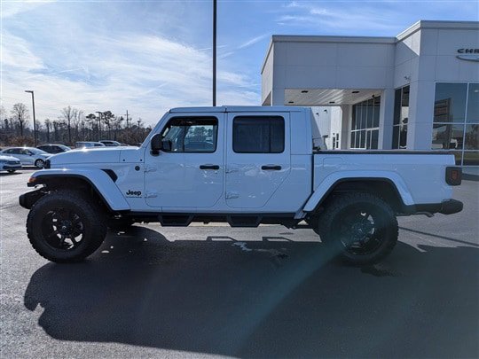 New 2025 Jeep Gladiator Sport image 8