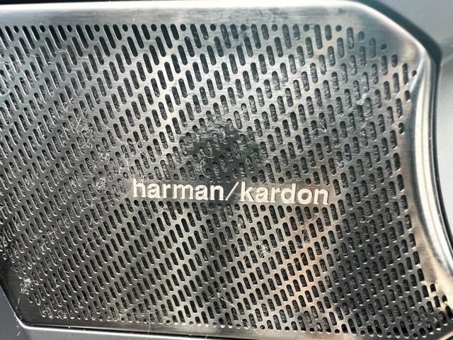 Used 2021 Volvo XC40 P8 Recharge w/ Advanced Package image 49