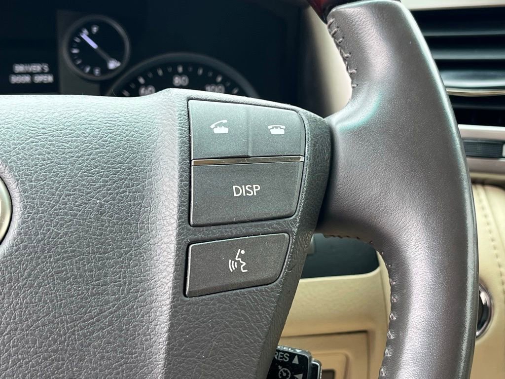 Used 2013 Lexus LX 570 4WD w/ Luxury Pkg image 33