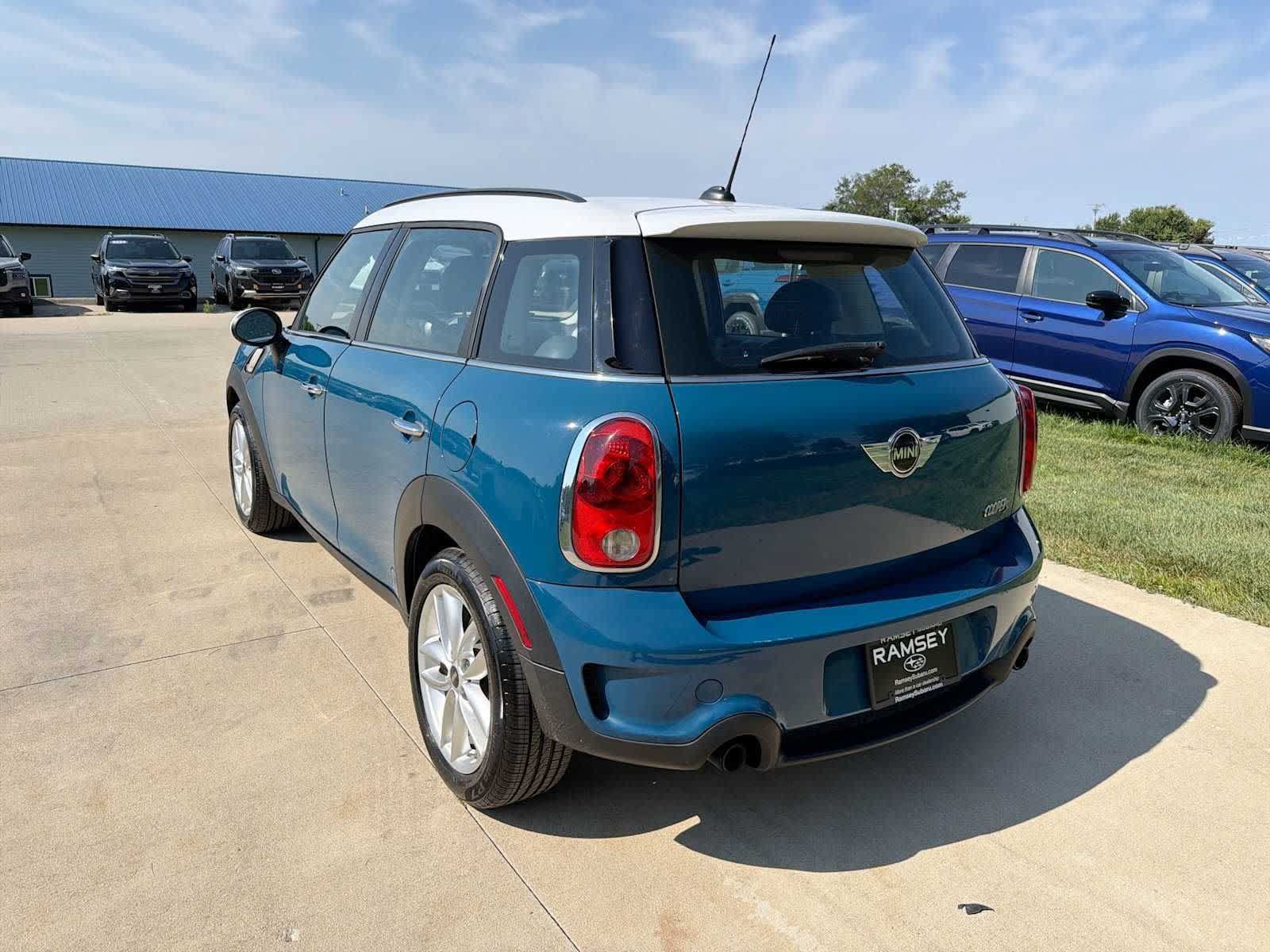 Used 2012 MINI Cooper Countryman S FWD image 4