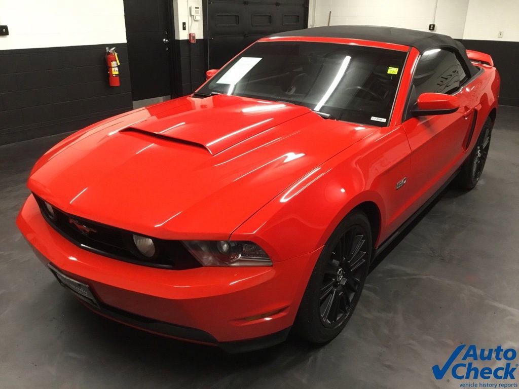 Used 2012 Ford Mustang GT Premium image 17