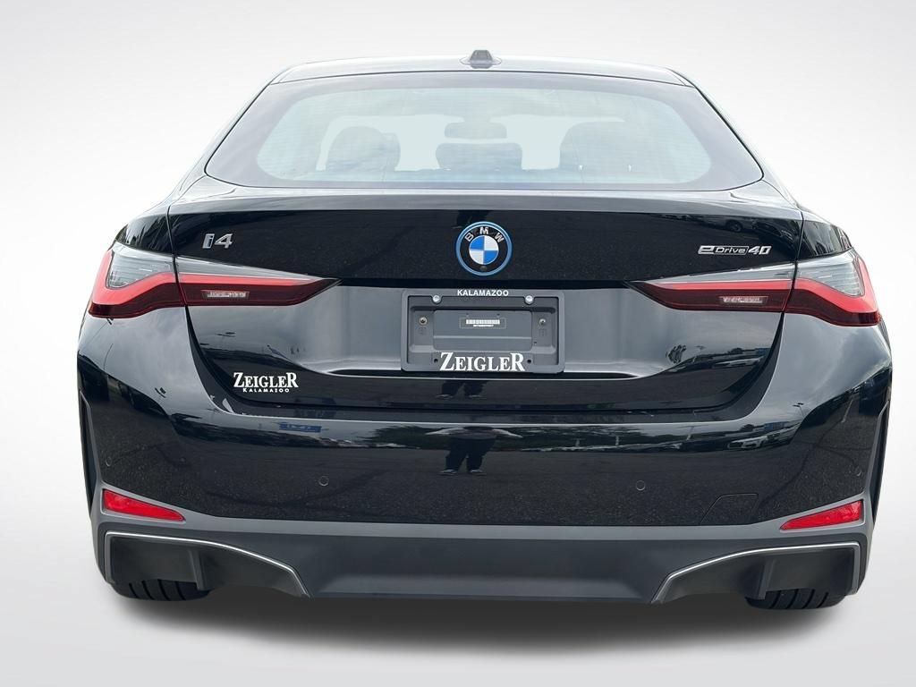 Used 2023 BMW i4 eDrive40 w/ Premium Package RWD image 7