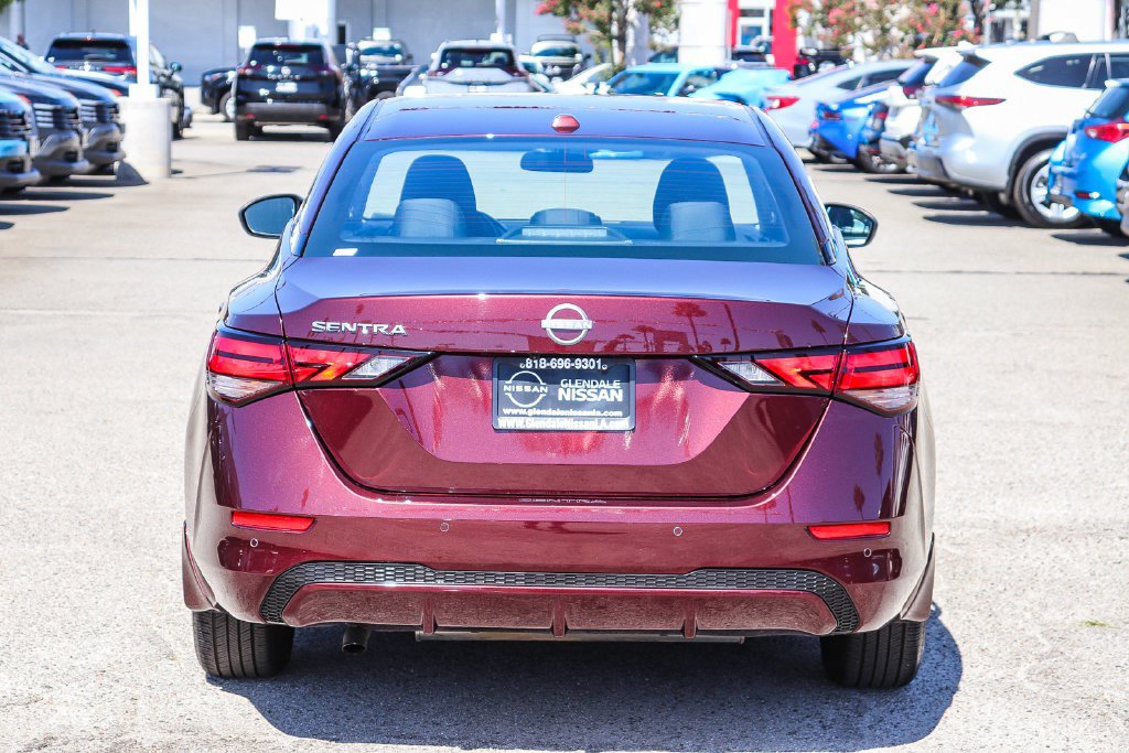 Certified 2025 Nissan Sentra SV FWD image 7