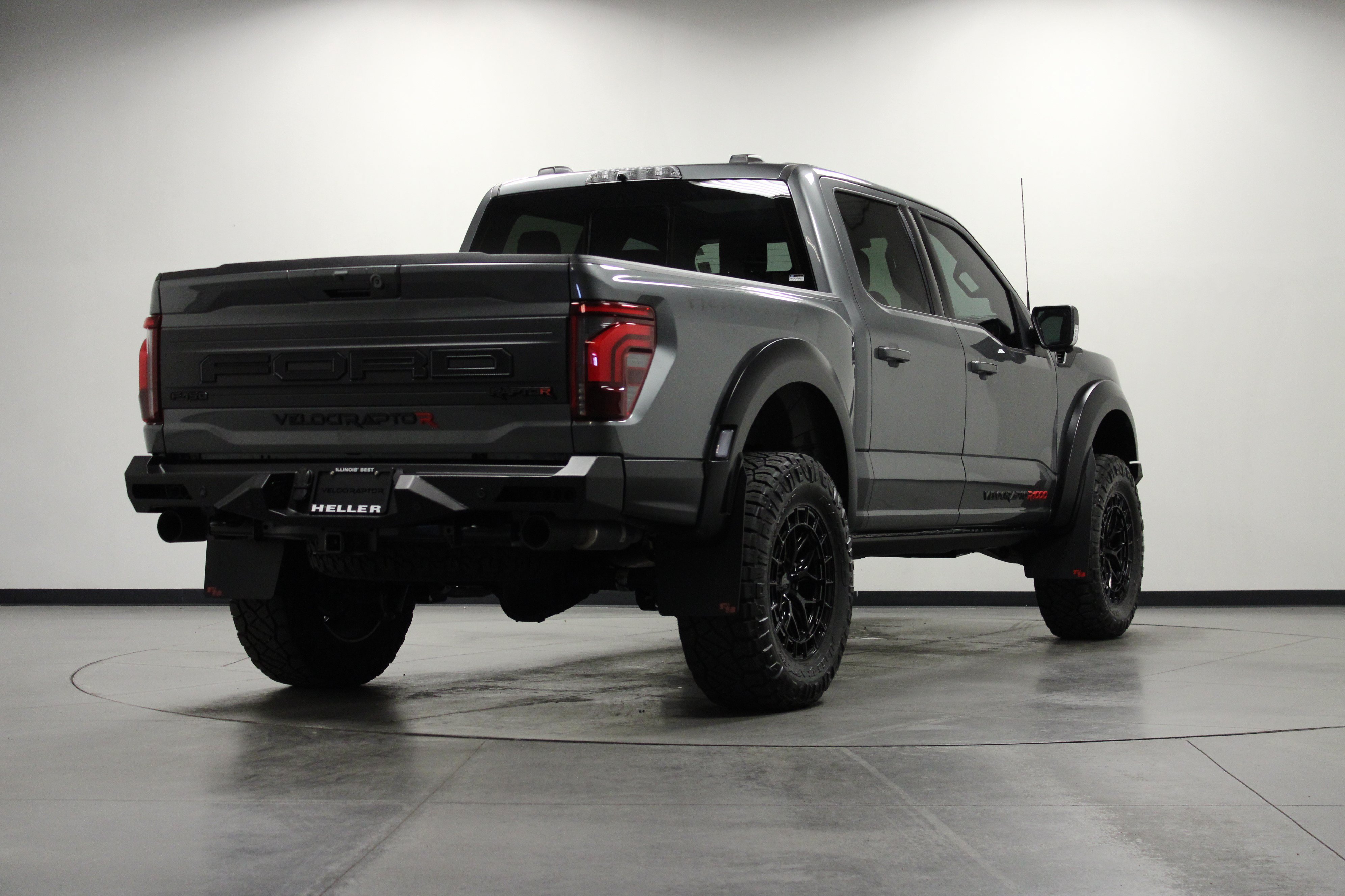 Used 2025 Ford F150 Raptor w/ Equipment Group 803A Raptor R AWD/4WD image 4