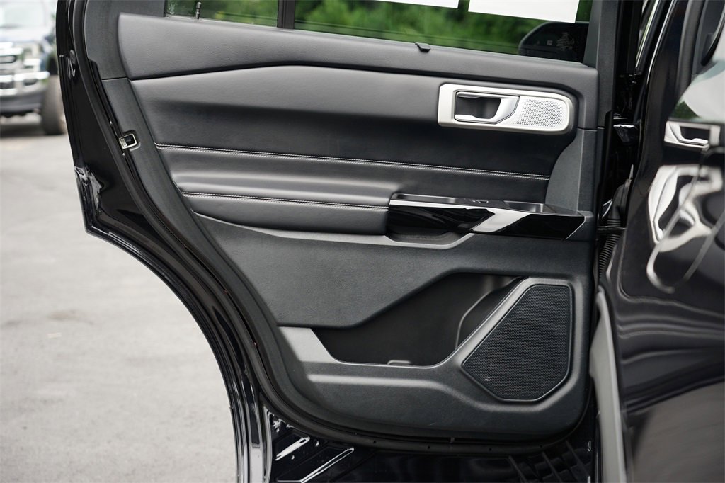 Used 2023 Ford Explorer ST w/ Technology Package image 20