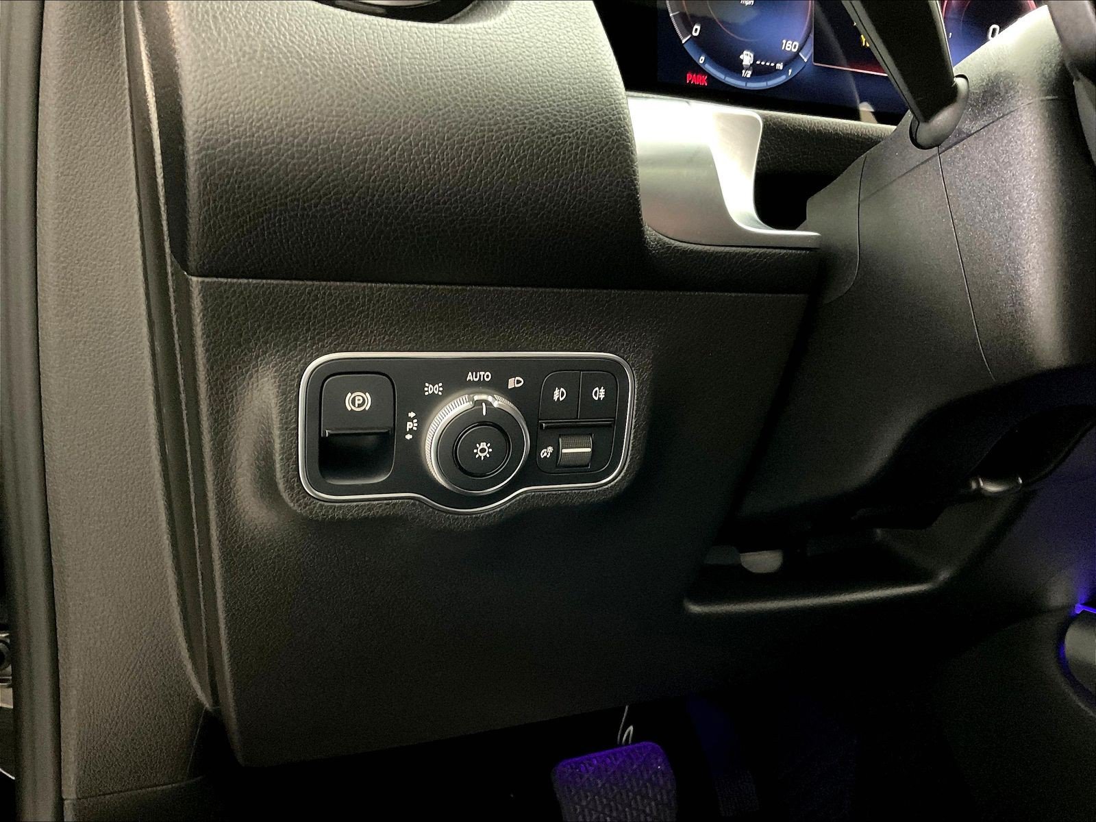 Certified 2021 Mercedes-Benz GLB 250 image 38