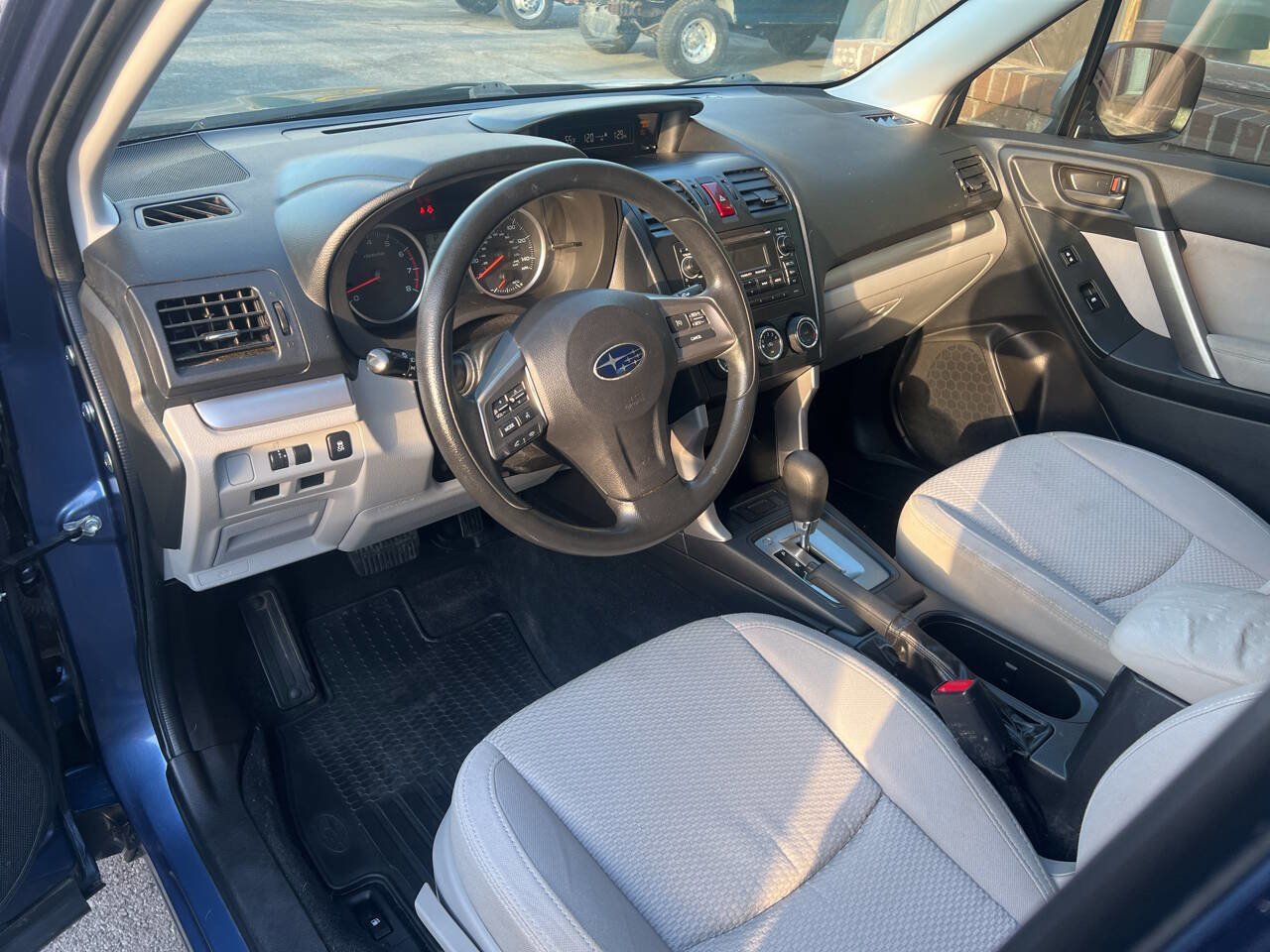 Used 2014 Subaru Forester 2.5i image 10