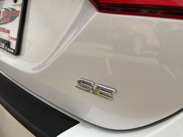 Used 2022 Toyota Camry SE w/ Convenience Package FWD image 28
